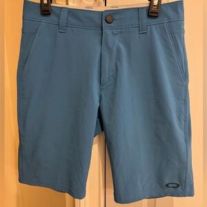 Men’s Oakley Golf Shorts Size 30